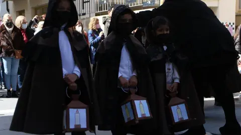 procesión de las Capas Pardas de los alumnos de la Medalla Milagrosa