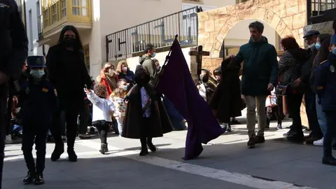 procesión de las Capas Pardas de los alumnos de la Medalla Milagrosa