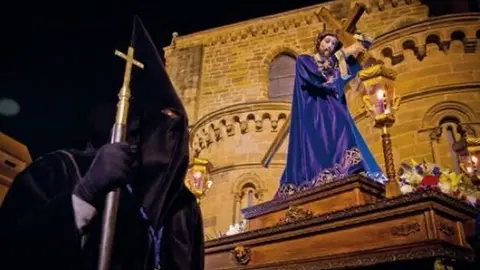 Procesión de la Vera Cruz en Benavente, Foto Interbenavente