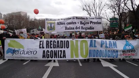 Manifestación contra el Plan Hidrológico en León