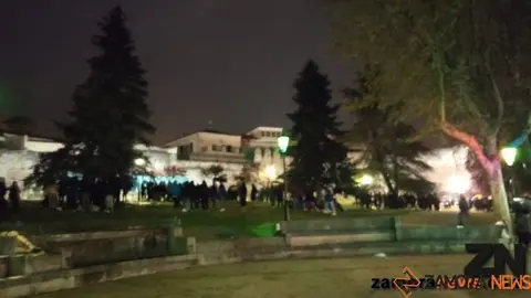 Imagen de archivo del botellón en la noche del Jueves Santo de 2019