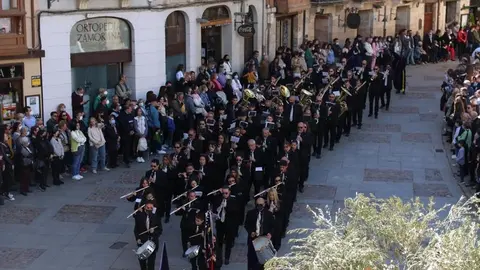 Banda de música en la procesión de la Vera Cruz