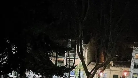 Jóvenes en el botellón esta madrugada