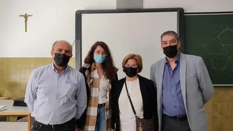 miembros del Coro Sacro Jerónimo Aguado y del colegio Sagrado Corazón de Jesús-Amor de Dios participantes en la primera charla