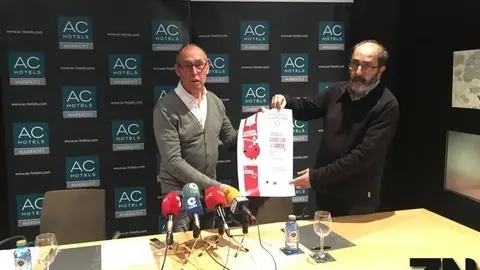 Jes&uacute;s Murias, izquierda, presidente saliente, en una imagen de archivo