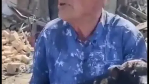 Cachorro rescatado junto a su dueño