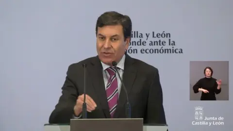 El consejero de Economía y Hacienda y portavoz, Carlos Fdez. Carriedo