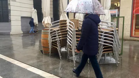 Calle Santa Clara en un día de lluvia
