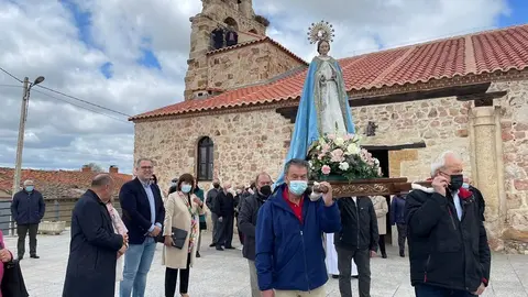 Procesión en Entrala
