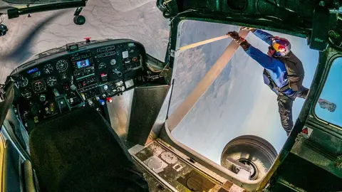 intercambio avionetas vía redbullMEX