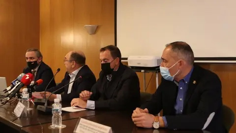 El presidente de la Diputación de Zamora y de la Cámara de Comercio durante la presentación del "Proyecto Tour Virtual 360º Bodegas de Zamora"