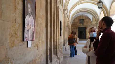 Exposición "Mysterium" en el Claustro Barroco de la UPSA, en Salamanca