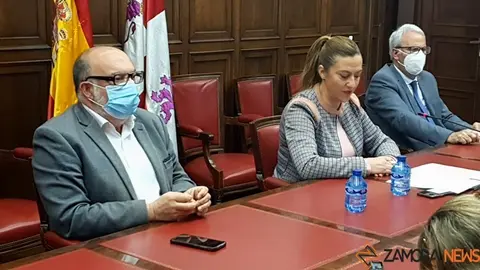 Virginia Barcones informa sobre las becas