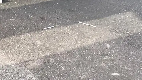 Jeringuillas tiradas en la calle del Túnel en Zamora