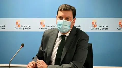 El consejero de Economía y Hacienda y portavoz, Carlos Fdez. Carriedo