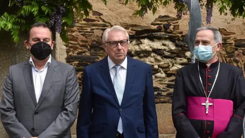 Inauguración SAUS exposición de arte religioso (2)