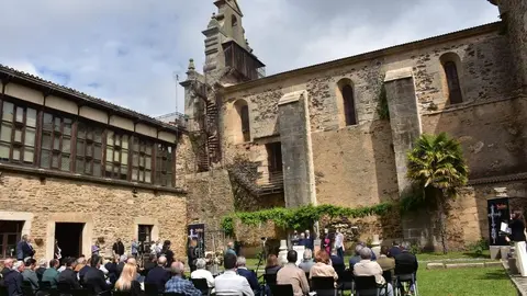 Inauguración SAUS exposición de arte religioso (11)