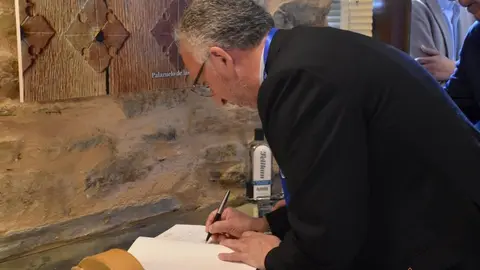 Inauguración SAUS exposición de arte religioso (21)