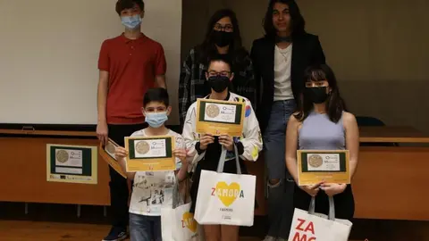 Algunos de los premiados en la XXX Olimpiada provincial de Matemáticas organizada por la sección provincial de Zamora