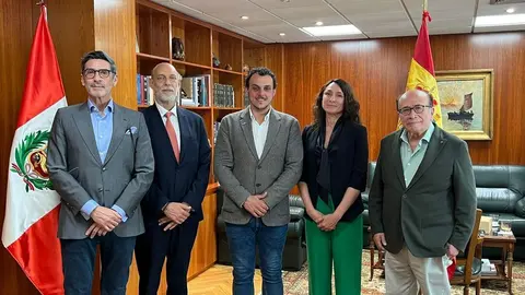 Toro en la embajada de Perú