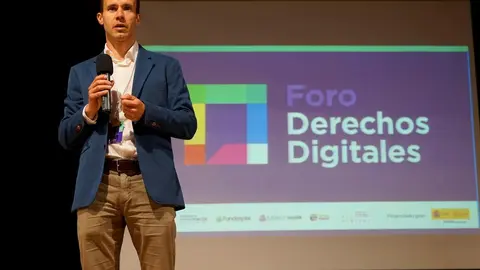 Foro+derechos+digitales2.jpeg