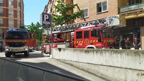 Intervención de los bomberos en una vivienda en pleno centro de Zamora