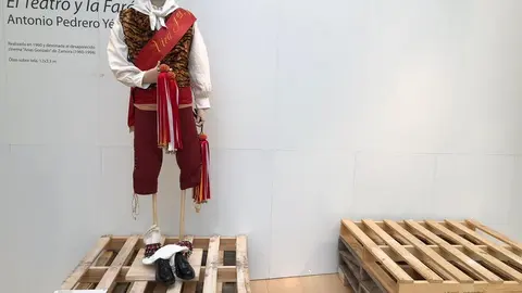 4INDUMENTARIATRADICIONAL 