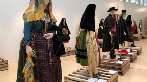 5INDUMENTARIATRADICIONAL 