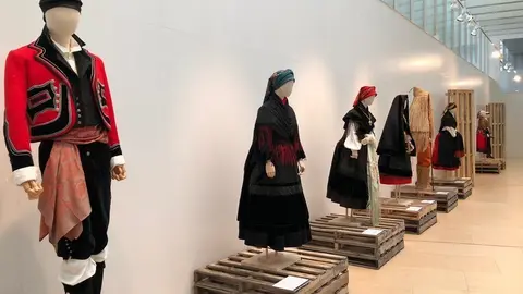 6INDUMENTARIATRADICIONAL 