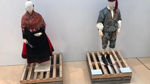 7INDUMENTARIATRADICIONAL 