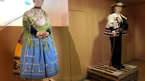 10INDUMENTARIATRADICIONAL 