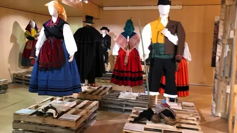 12INDUMENTARIATRADICIONAL 