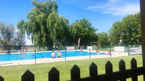 Piscina de Villaralbo