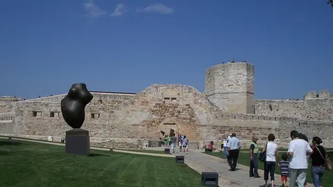 Visitantes en la zona del Castillo de Zamora