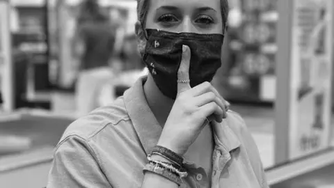 La Hora Silenciosa II