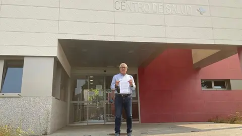 Ayto. Puebla de Sanabria. Alcalde José Fernández soliciando Consejo Salud ZBS Sanabria