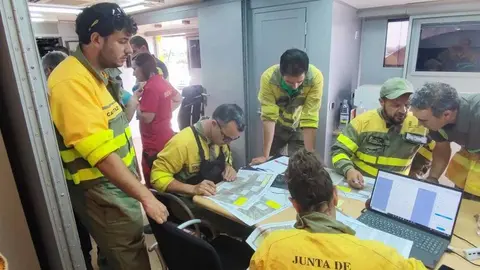 Archivo 
Coordinación del incendio  en Sierra de la Culebra desde PMA
