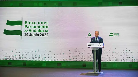El consejero de la Presidencia, Administración Pública e Interior, Elías Bendodo, informa de los datos de participación en las elecciones autonómicas andaluzas