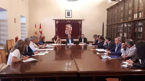 Delegada en la reunión de Ávila sobre ayudas afectados
