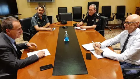 Subdelegado comisario y tte coronel