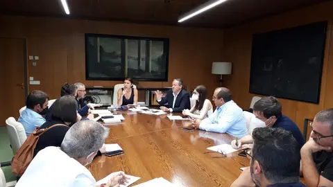 Un momento de la reunión de la delegada de la Junta con las organizaciones agrarias