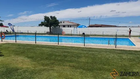 Piscina de Moraleja del Vino