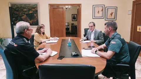 Reunión presidida por el subdelegado del Gobierno