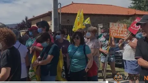 Manifestación en Villardeciervos