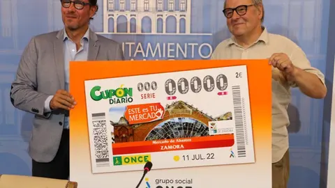 Presentación del cupón diario de la ONCE con la imagen del Mercado de Abastos