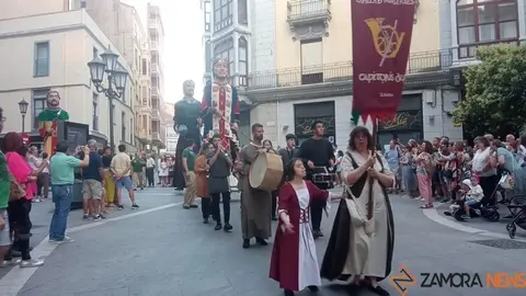 Desfile gigantes (9)
