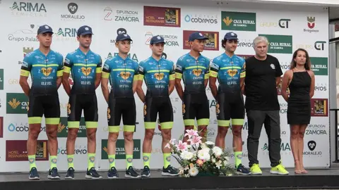 Imágenes presentación equipos Bragança Vuelta a Zamora 2022