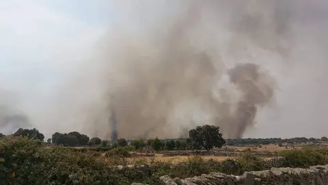 Incendio en Roelos (2)