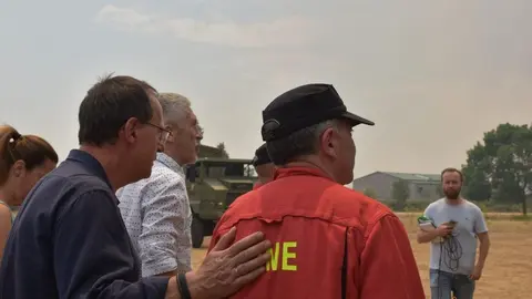 El ministro del interior, Fernando Grande-Marlaska, visita el fuego en Losacio_7