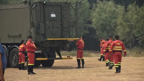 El ministro del interior, Fernando Grande-Marlaska, visita el fuego en Losacio_19